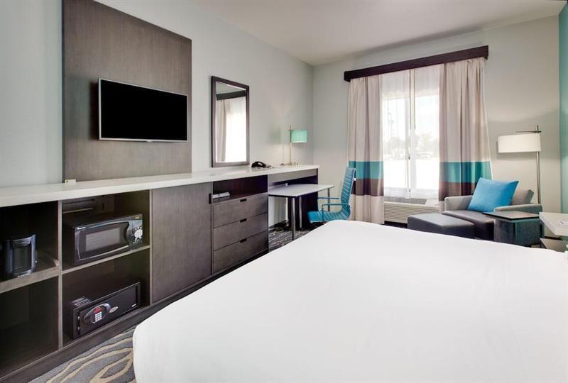 Holiday Inn Express & Suites Fort Worth North - Northlake By Ihg Exterior photo