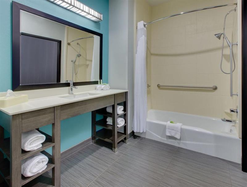 Holiday Inn Express & Suites Fort Worth North - Northlake By Ihg Exterior photo